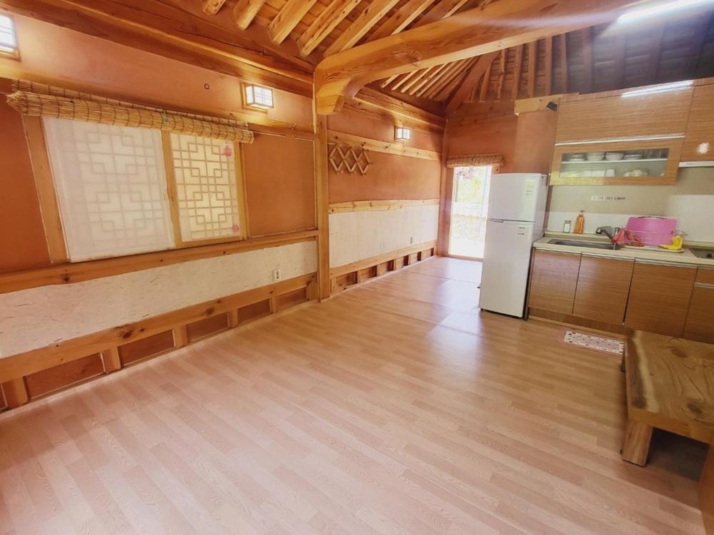 Yeongwol Hwanggung Hanok Pension 객실 사진