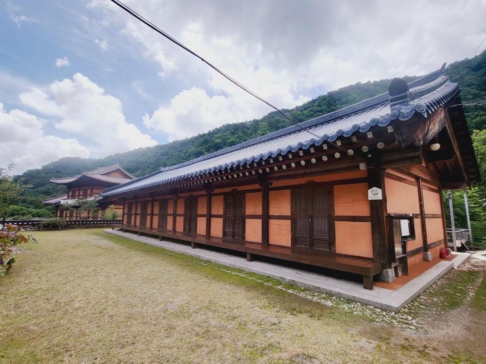 Yeongwol Hwanggung Hanok Pension 외부 사진